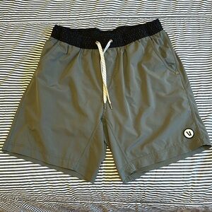 Vuori Men’s Shorts size large